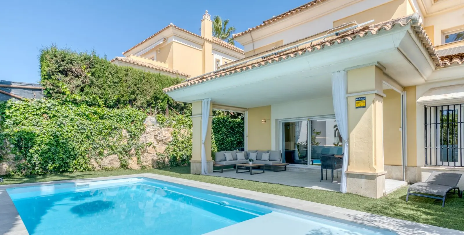 Venta de casa pareada en Santa Clara 28