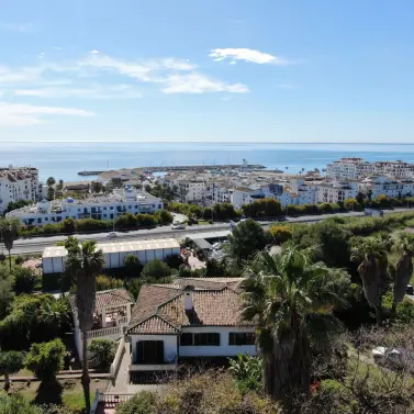 Sale of detached villa in San Luis de Sabinillas