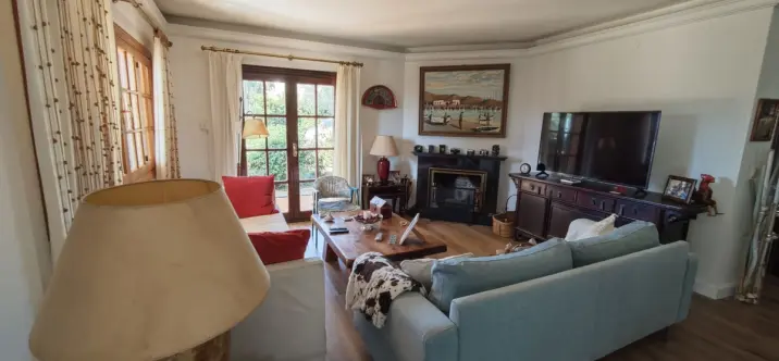 Sale of detached villa in San Luis de Sabinillas 4