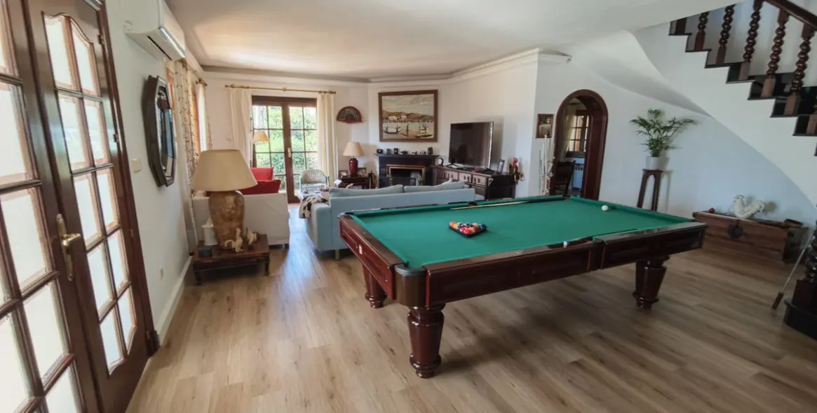 Sale of detached villa in San Luis de Sabinillas 6