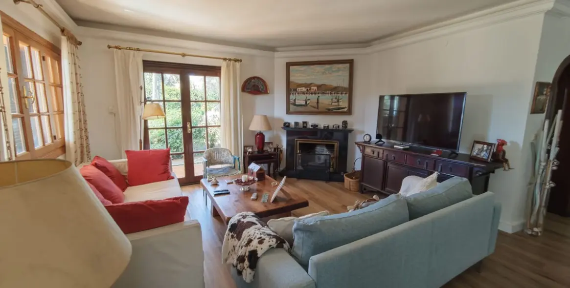 Sale of detached villa in San Luis de Sabinillas 8