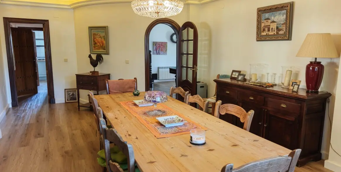Sale of detached villa in San Luis de Sabinillas 13