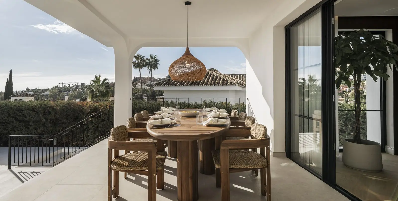 Продажа  отдельно стоящей виллы в Nueva Andalucía 36