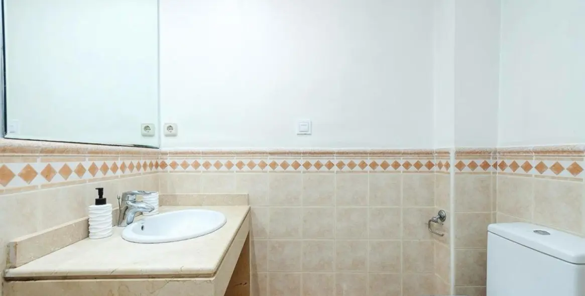 Long-term rent of ground floor apartment in Marbella 19