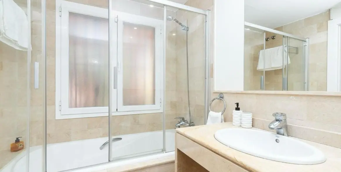 Long-term rent of ground floor apartment in Marbella 23