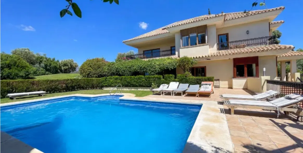 Долгосрочная аренда  отдельно стоящей виллы в Marbella 1