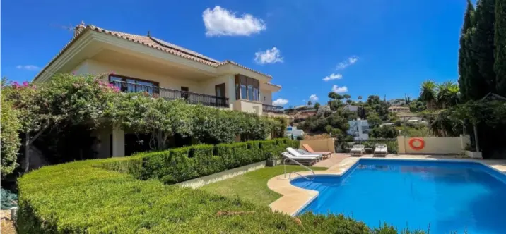 Long-term rent of detached villa in Marbella 1
