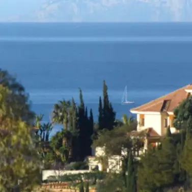 Долгосрочная аренда  отдельно стоящей виллы в Marbella