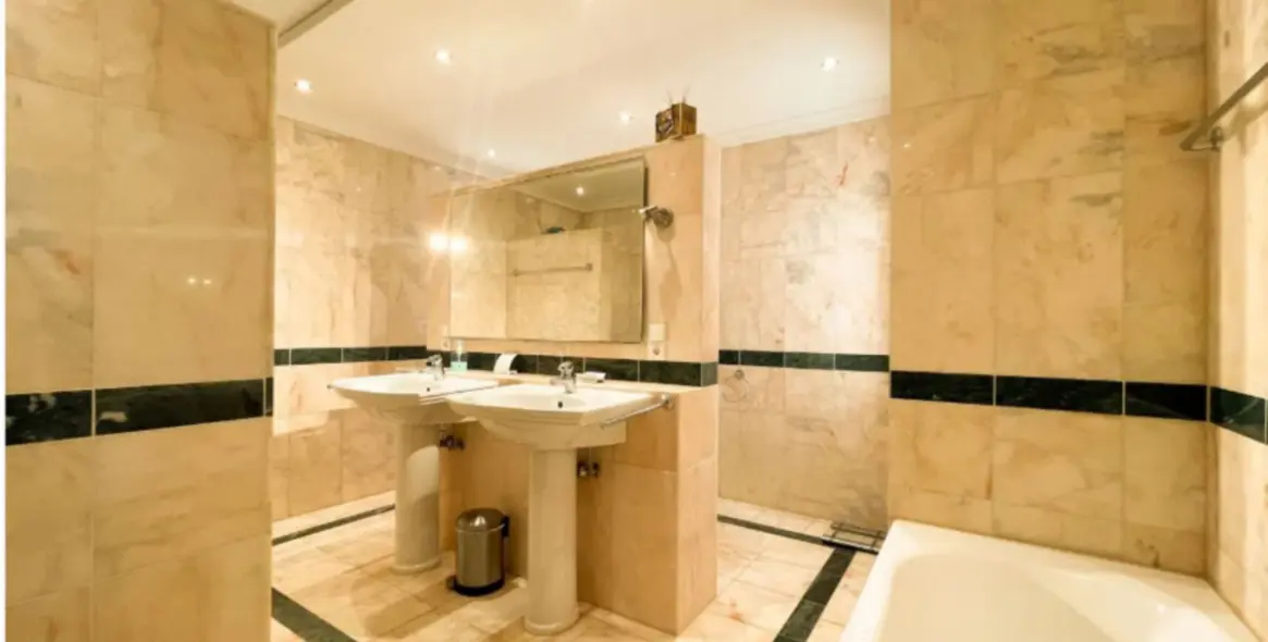 Долгосрочная аренда  отдельно стоящей виллы в Marbella 19