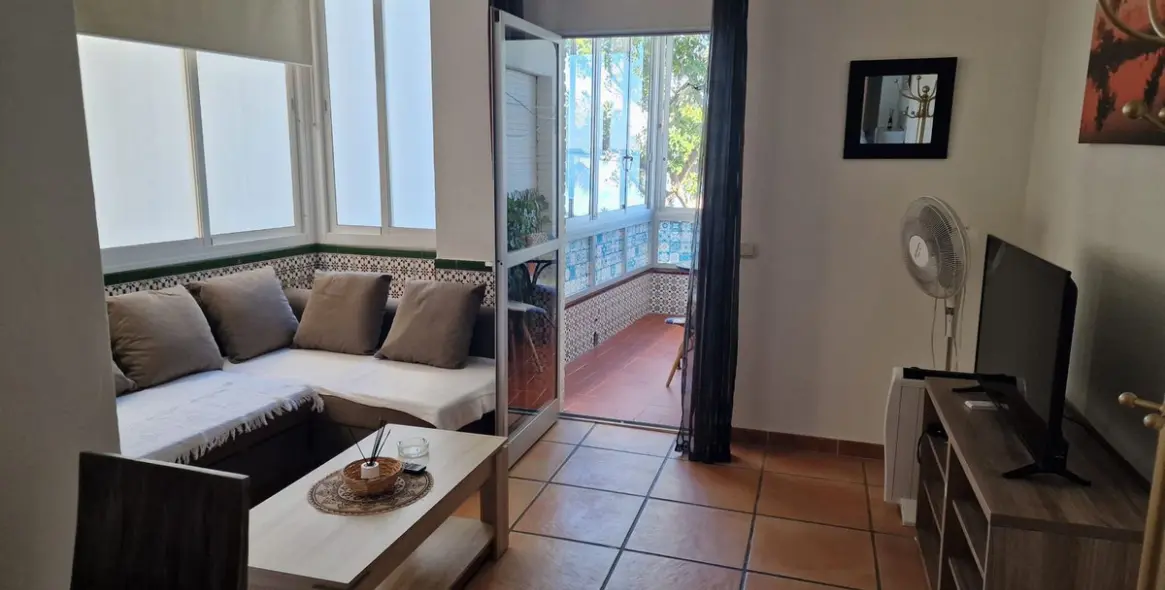 Продажа апартаментов на среднем этаже в Estepona 8