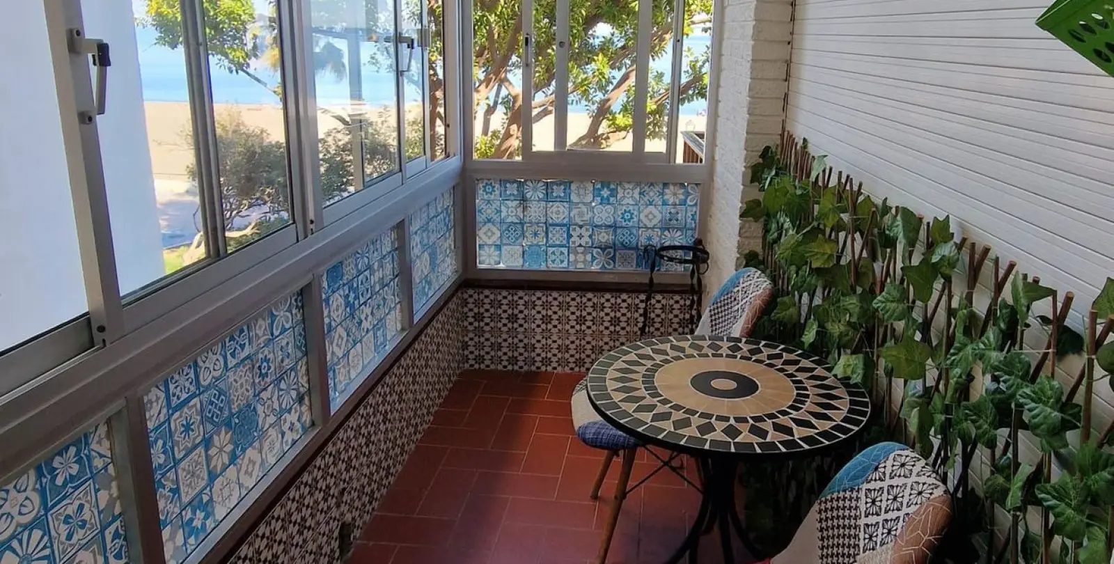 Sale of middle floor apartment in Estepona 3