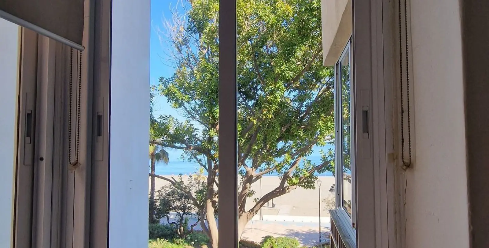 Sale of middle floor apartment in Estepona 4