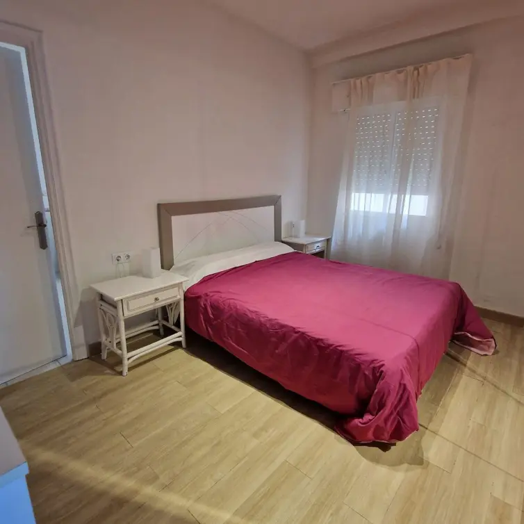 Sale of middle floor apartment in Estepona