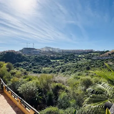 Продажа апартаментов на среднем этаже в La Duquesa