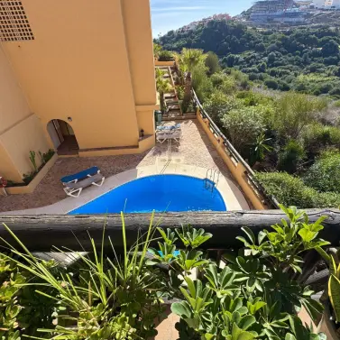 Продажа апартаментов на среднем этаже в La Duquesa