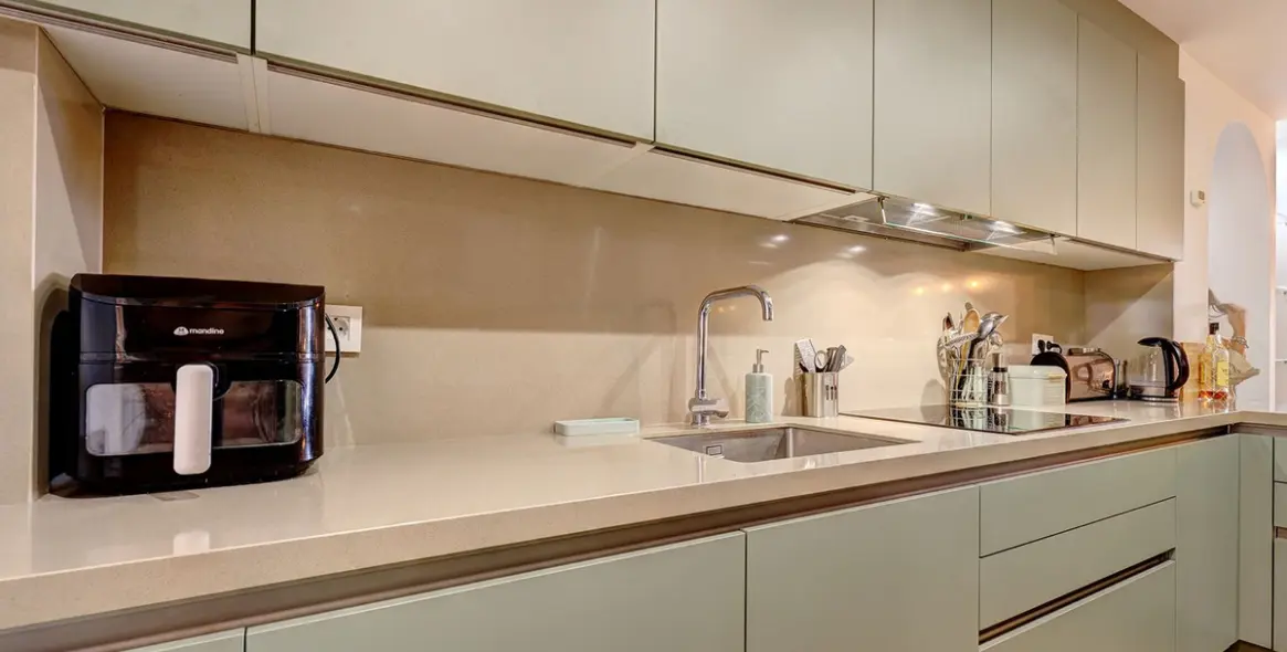 Sale of middle floor apartment in La Duquesa 13