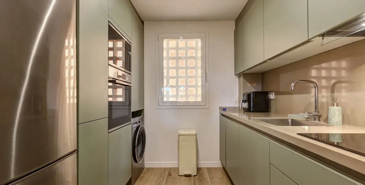 Sale of middle floor apartment in La Duquesa 14