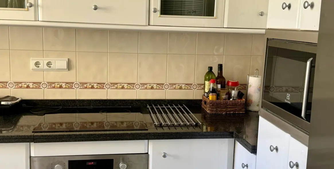 Продажа двухуровневого пентхауса в Calahonda 14