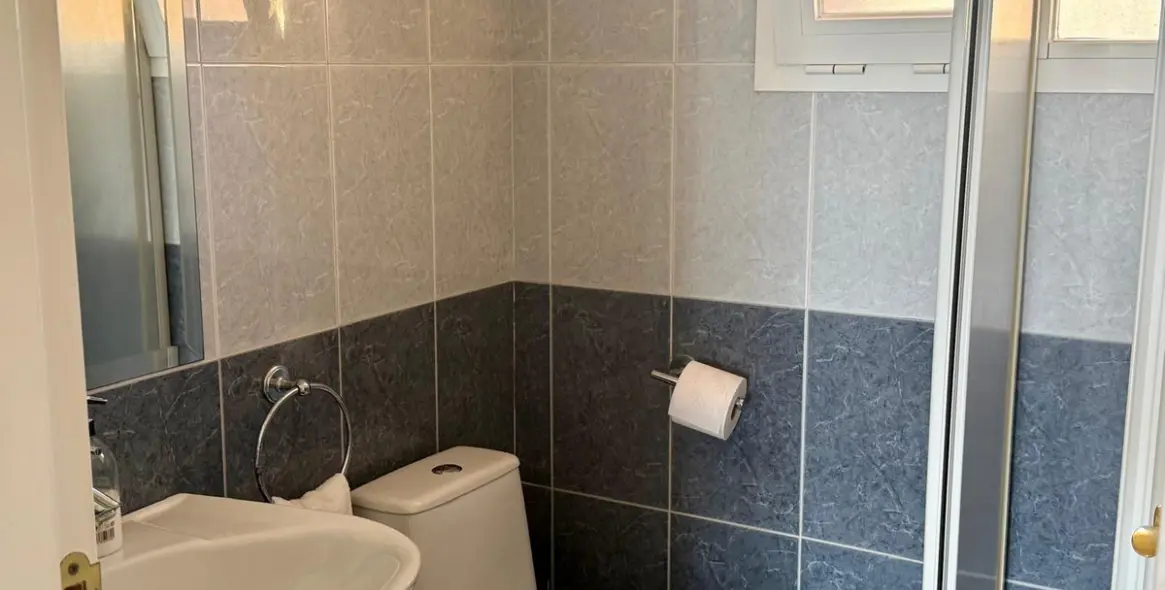 Продажа двухуровневого пентхауса в Calahonda 23