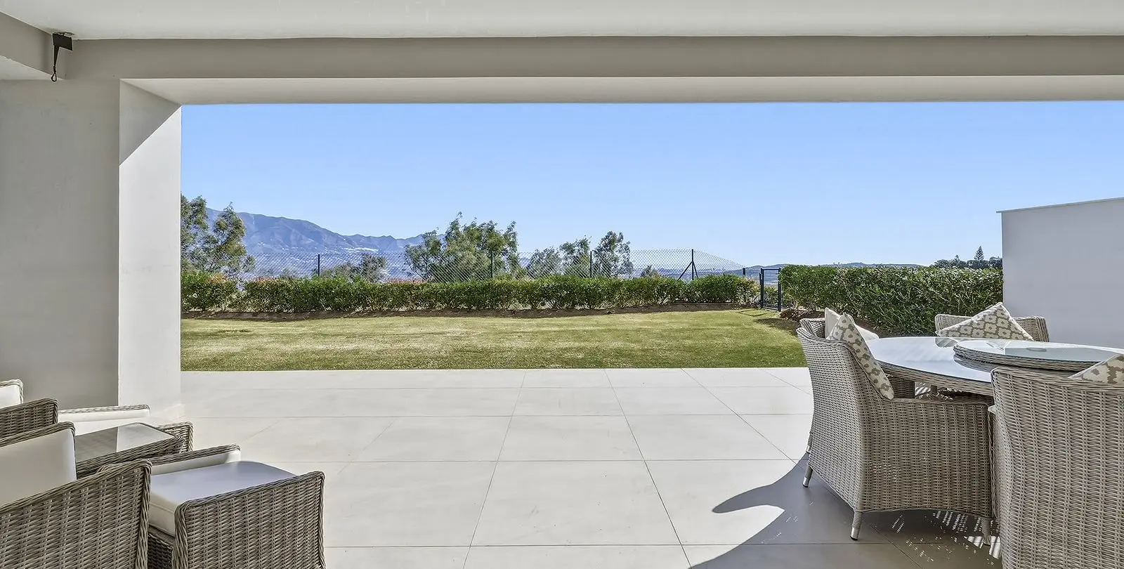 Sale of ground floor apartment in La Cala Golf 1
