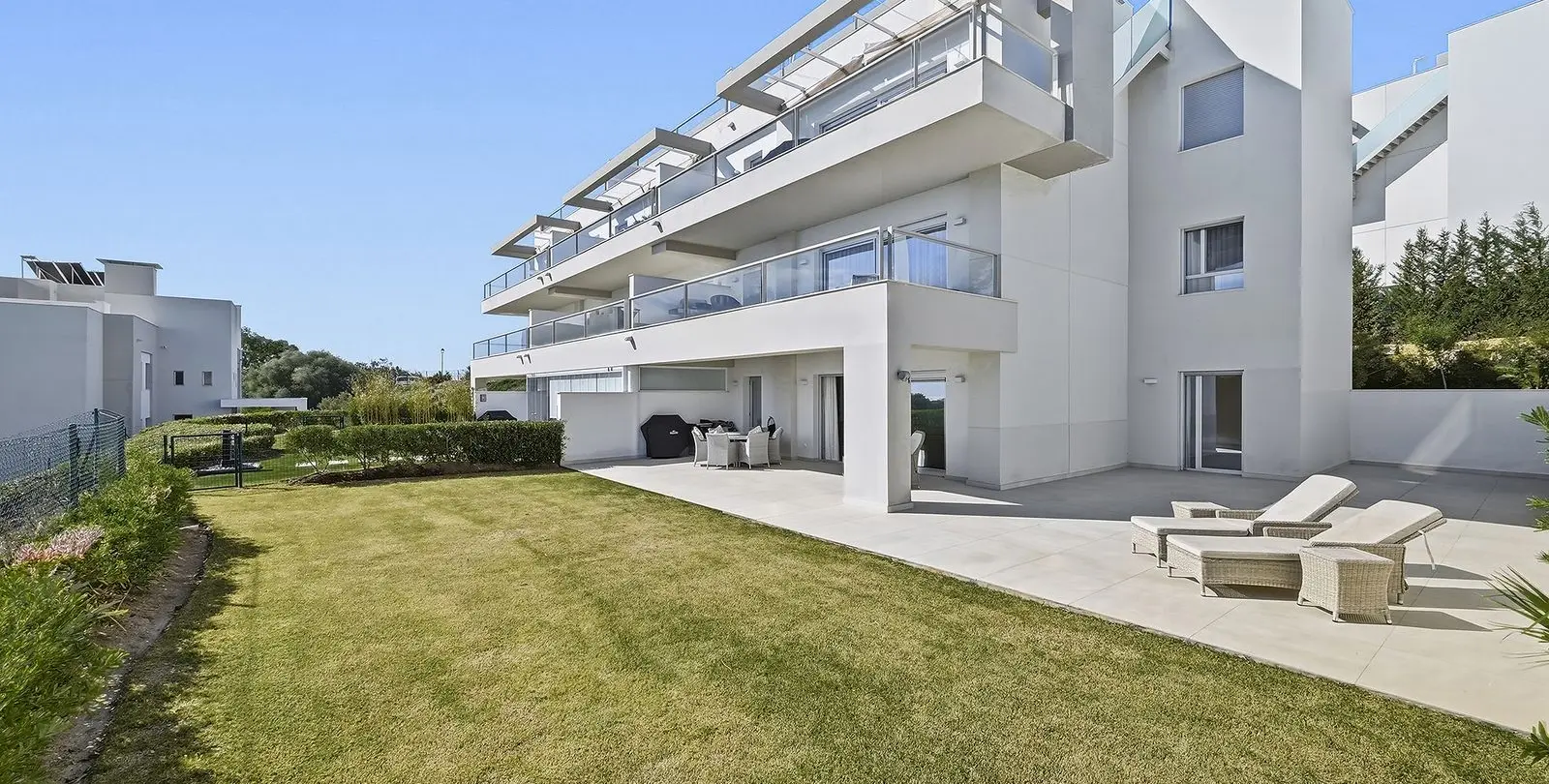 Sale of ground floor apartment in La Cala Golf 3