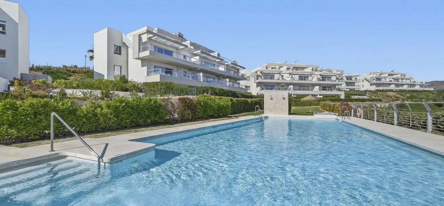 Sale of ground floor apartment in La Cala Golf 3