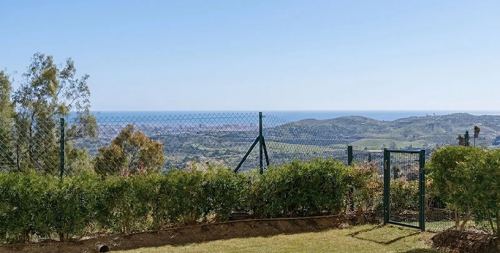 Sale of ground floor apartment in La Cala Golf 6
