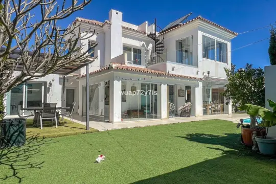 Image 1 thumb