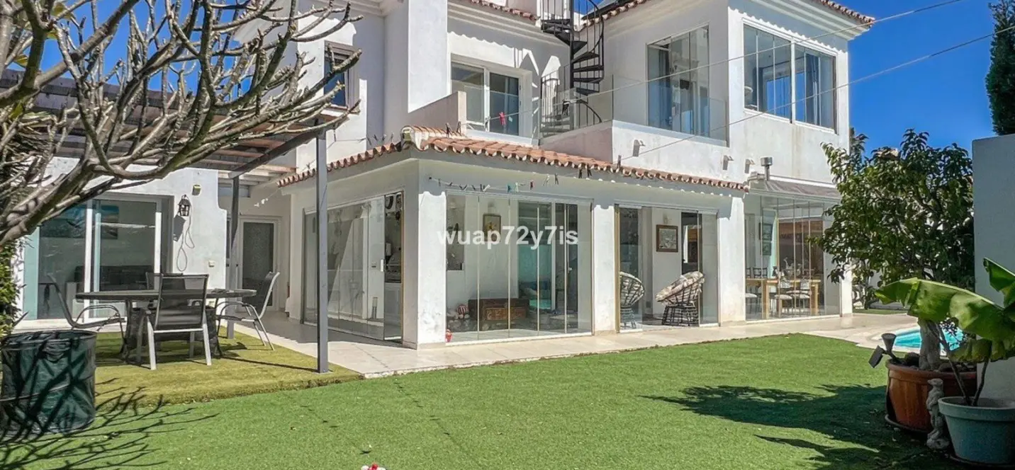 Sale of detached villa in Costalita 0