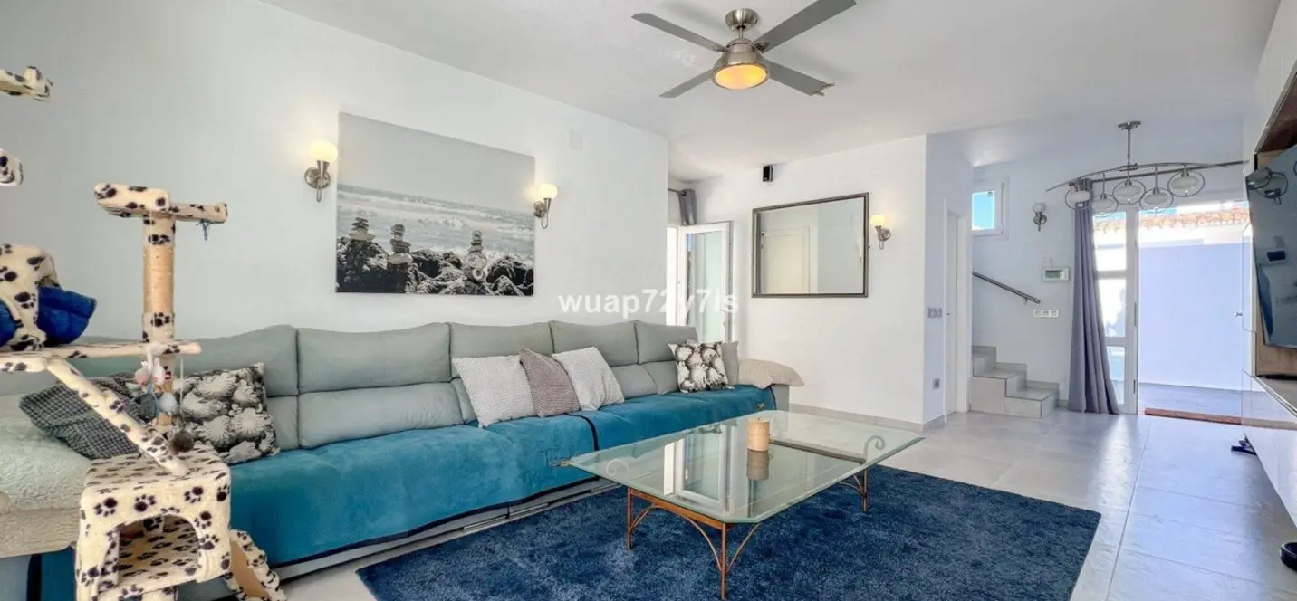 Sale of detached villa in Costalita 4