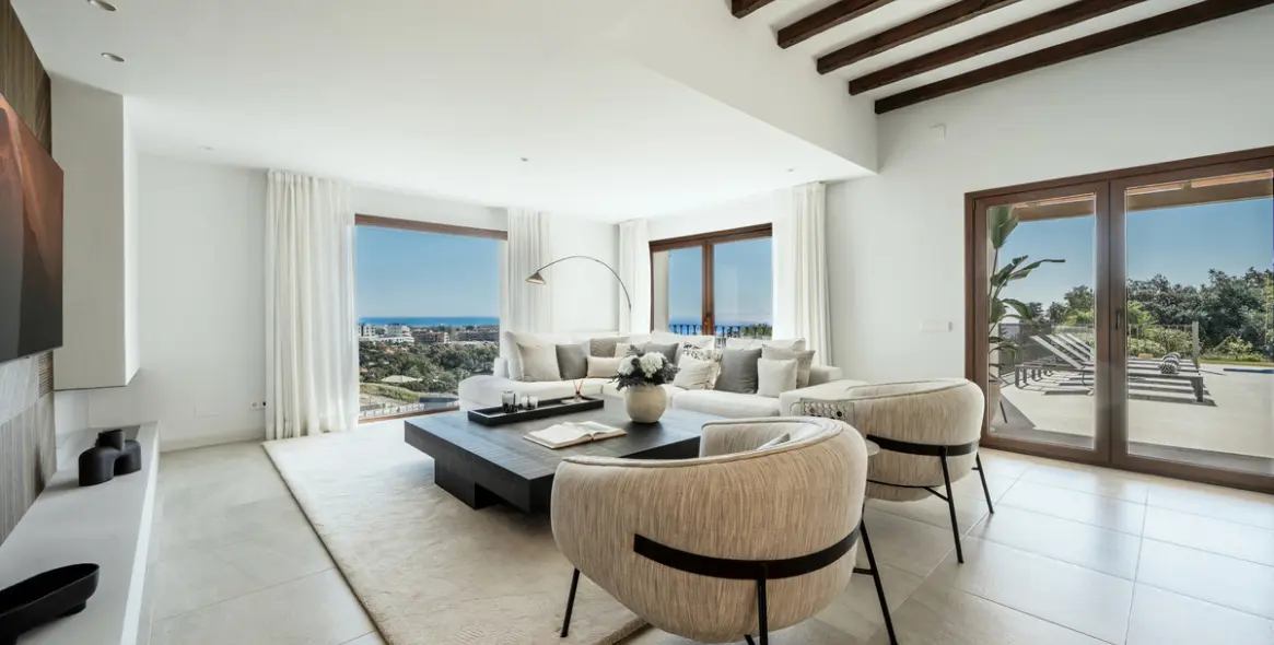 Sale of detached villa in Selwo 8