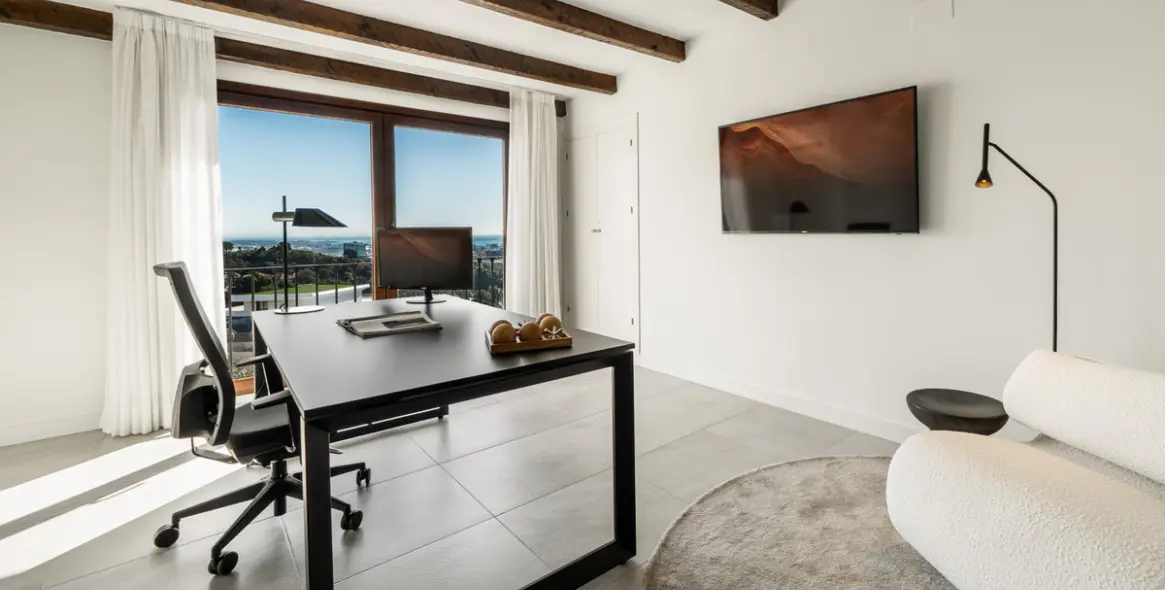 Sale of detached villa in Selwo 26