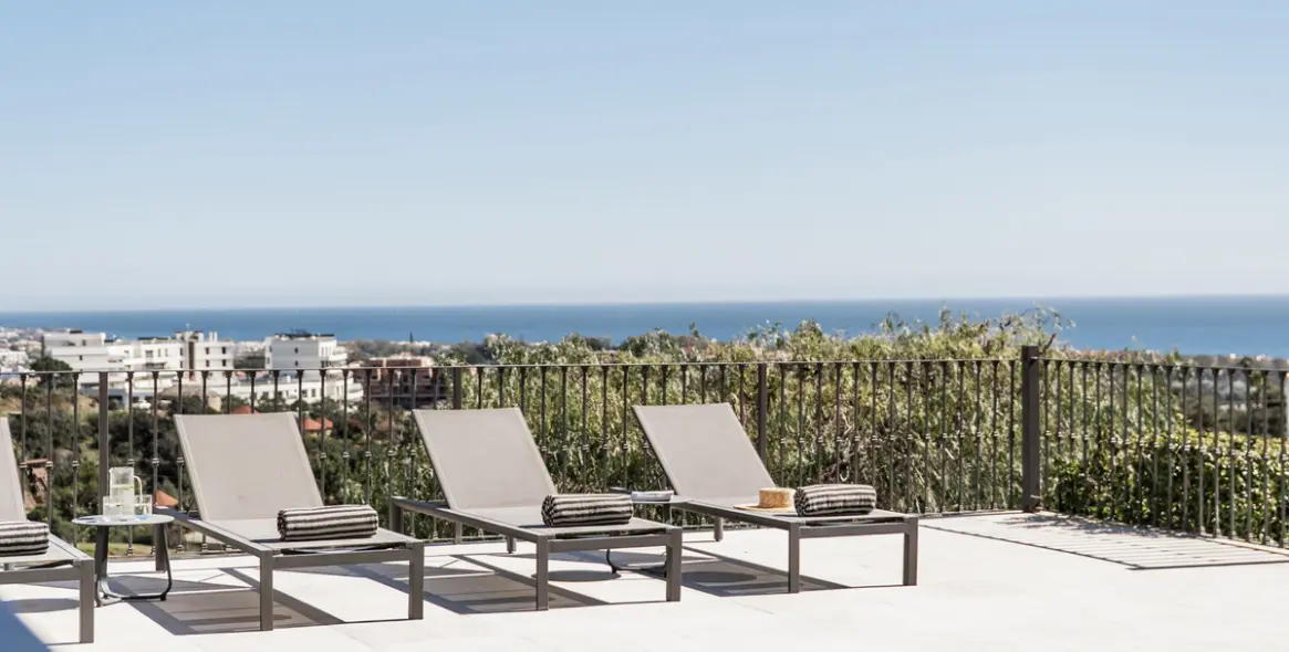 Sale of detached villa in Selwo 29