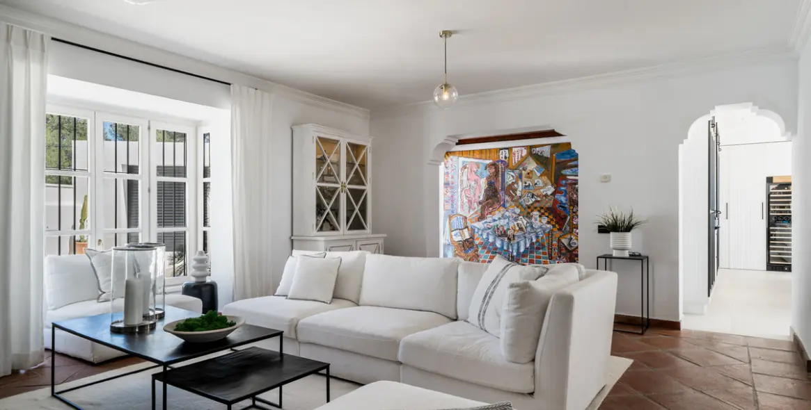 Sale of detached villa in El Madroñal 5