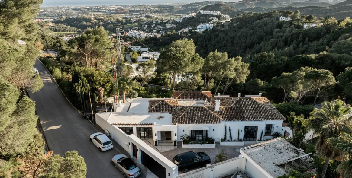 Sale of detached villa in El Madroñal 27