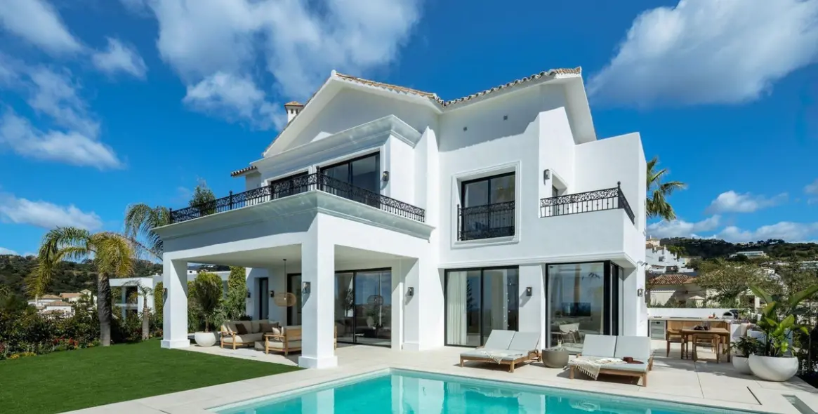 Sale of detached villa in Los Arqueros 1