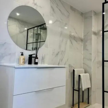 Продажа апартаментов на среднем этаже в Nueva Andalucía