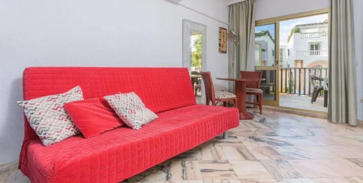 Продажа апартаментов на первом этаже в Elviria 6