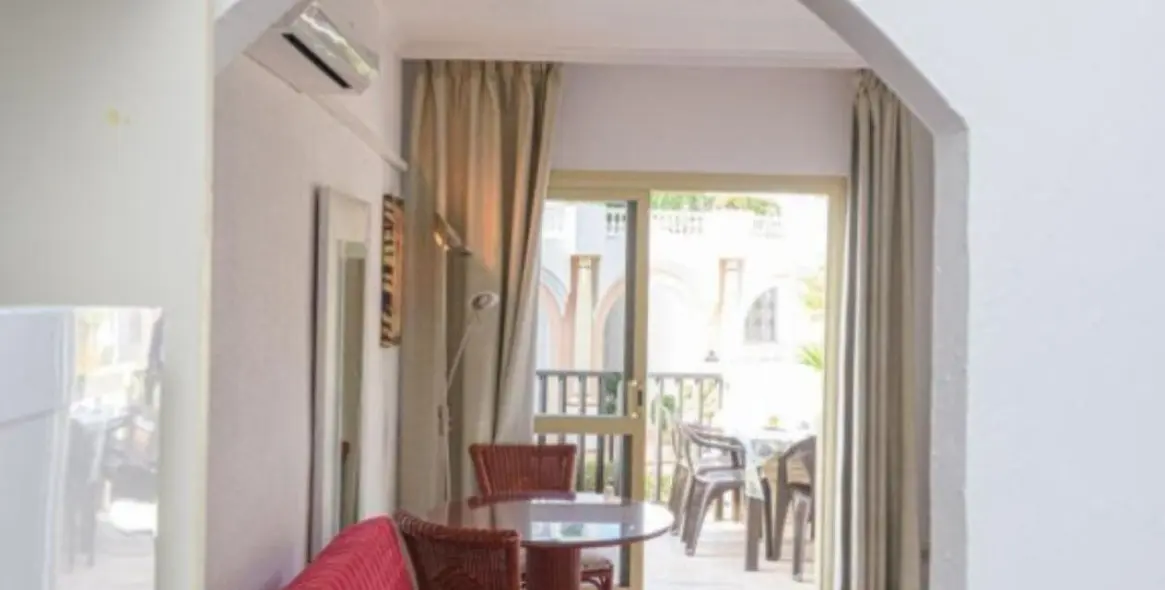 Продажа апартаментов на первом этаже в Elviria 7