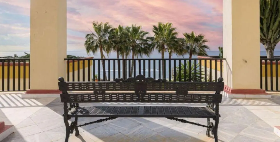 Продажа апартаментов на первом этаже в Elviria 25