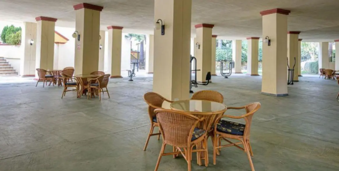 Продажа апартаментов на первом этаже в Elviria 33