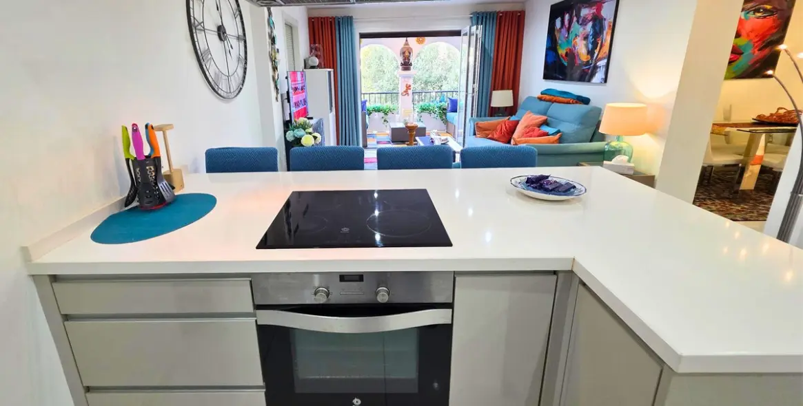 Продажа апартаментов на среднем этаже в La Duquesa 9