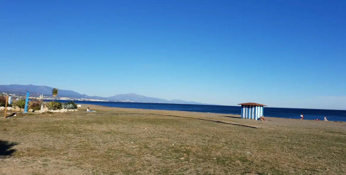 Продажа апартаментов на среднем этаже в La Duquesa 14