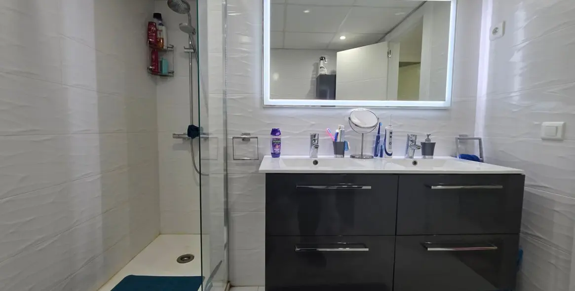 Продажа апартаментов на среднем этаже в La Duquesa 21