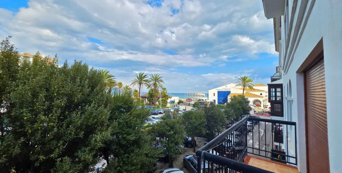 Продажа апартаментов на среднем этаже в La Duquesa 23