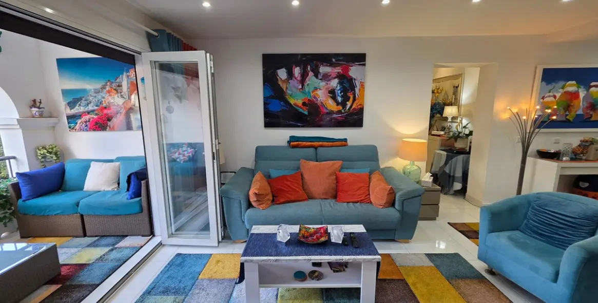 Продажа апартаментов на среднем этаже в La Duquesa 27