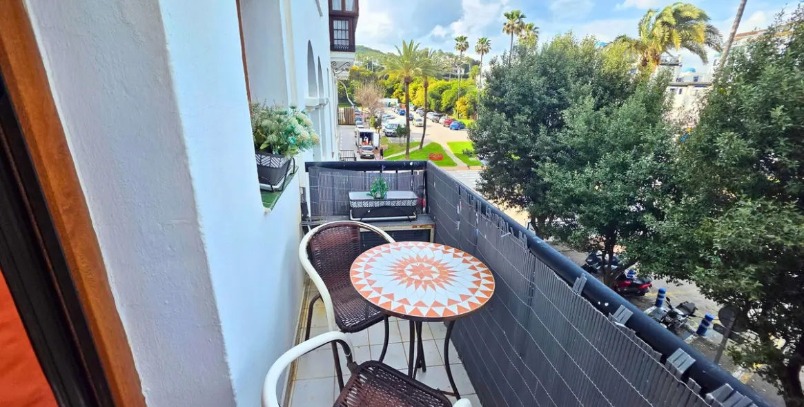 Продажа апартаментов на среднем этаже в La Duquesa 34