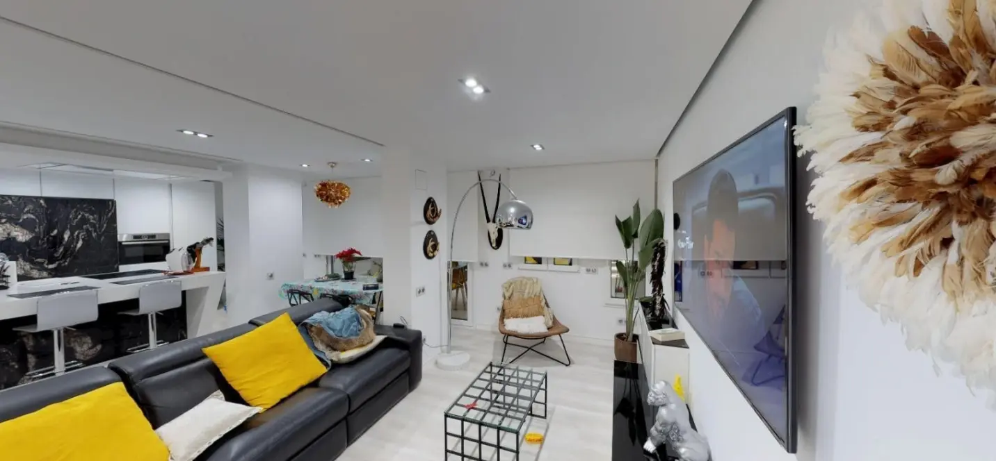 Sale of penthouse in Torre del Mar 1