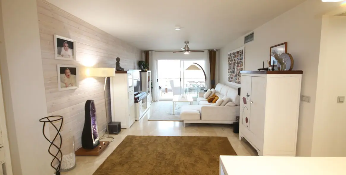 Sale of penthouse in Guadalmina Alta 3