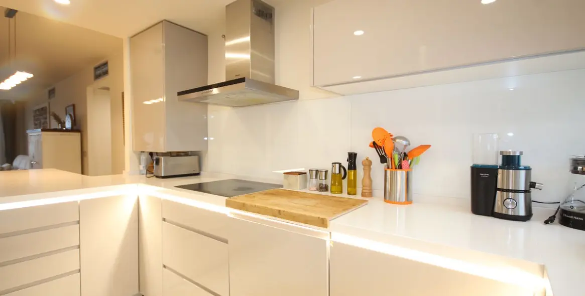 Sale of penthouse in Guadalmina Alta 8